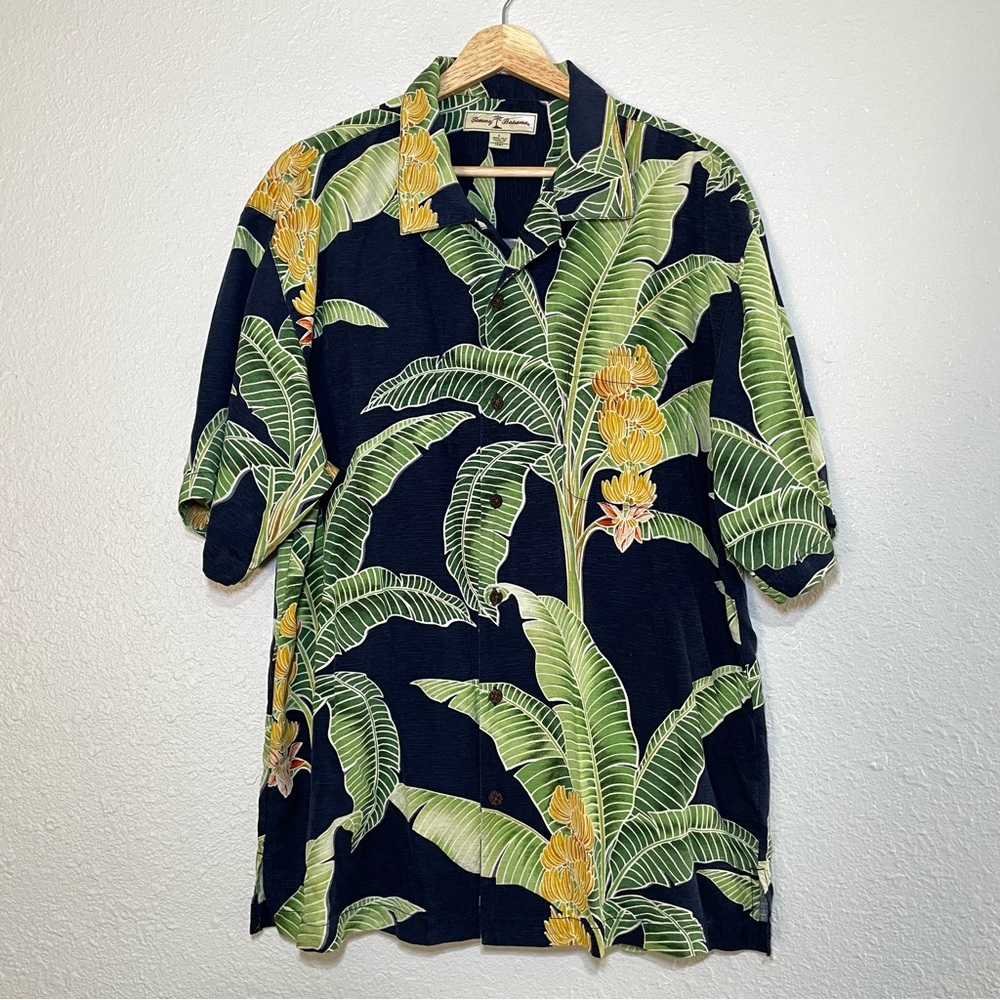 Tommy Bahama Men’s Silk Hawaiian Shirt Size L